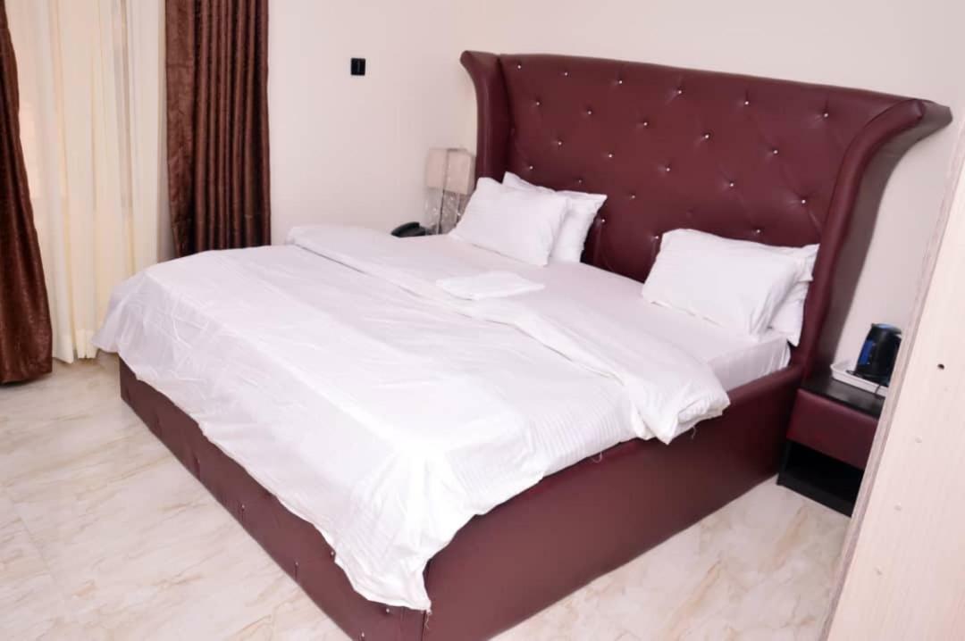 City Nest Hotel Ogombo Exteriér fotografie